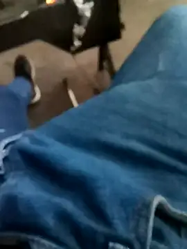 Snapshot of Singlemaleforcouples chatting on December 2024 11:46:01 AM Singlemaleforcouples online show from December 2024 11:46:01 AM