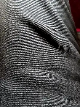 Snapshot of Singlemaleforcouples chatting on January 2025 02:03:02 PM Singlemaleforcouples online show from January 2025 02:03:02 PM