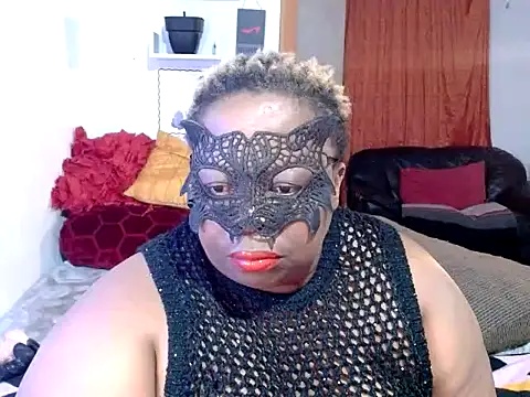 Snapshot of ROSESNICKER00 chatting on July 2026 07:32:01 PM ROSESNICKER00 online show from July 2026 07:32:01 PM