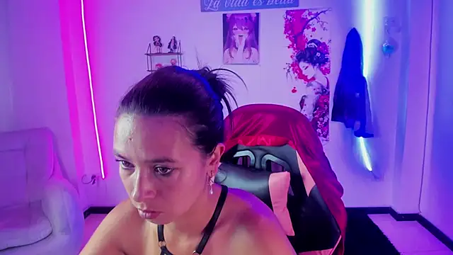 Alice Roosee online show from July 2026 12:44:02 PM