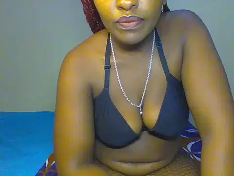 Snapshot of Sexie_bobbies chatting on June 2026 12:44:02 PM Sexie bobbies online show from June 2026 12:44:02 PM