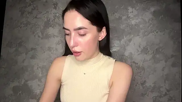 Snapshot of Ailish_Loveee chatting on July 2026 03:49:02 PM Ailish Loveee online show from July 2026 03:49:02 PM