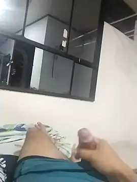 EnzoDesire online show from August 2026 09:04:01 AM