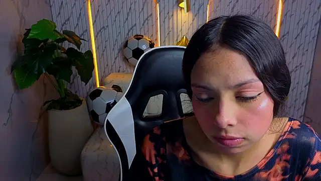 Snapshot of samantha_tx_ chatting on June 2026 03:04:01 AM samantha tx online show from June 2026 03:04:01 AM