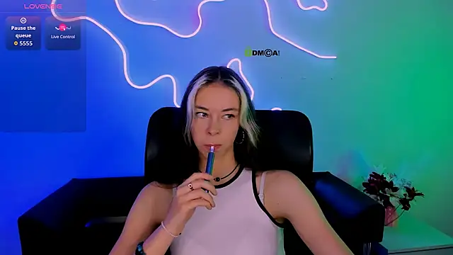 lia dream  online show from June 2026 08:49:02 AM