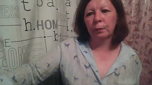 Schastlivaya43 online show from June 2026 07:18:02 PM