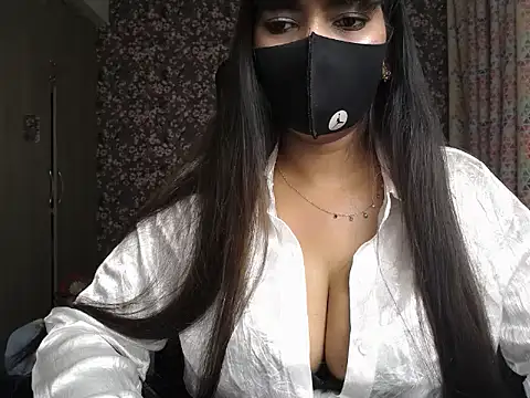Goddess Ruhii online show from June 2026 07:35:01 PM