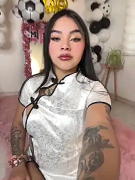 Snapshot of mia_zafirr chatting on June 2026 09:30:02 PM mia zafirr online show from June 2026 09:30:02 PM