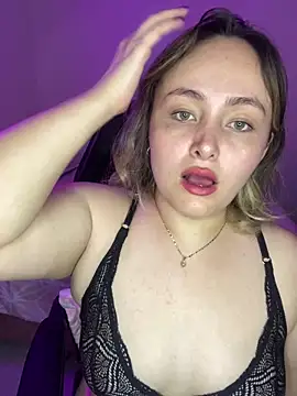 Rositafresitaa online show from June 2026 02:00:01 AM