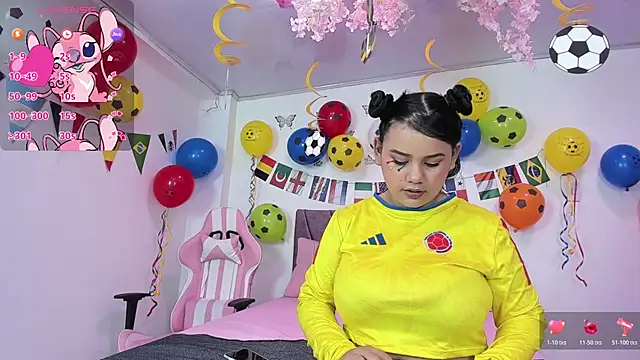 NahomyEvans online show from June 2026 12:03:01 PM