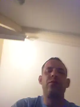 SingingTrunks online show from July 2026 11:53:02 PM