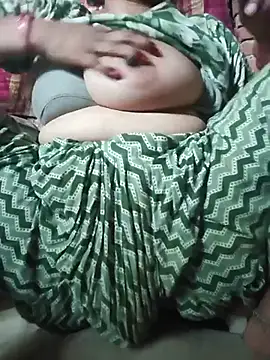 Snapshot of Your_Bhabhi69 chatting on July 2026 01:21:02 AM Your Bhabhi69 online show from July 2026 01:21:02 AM