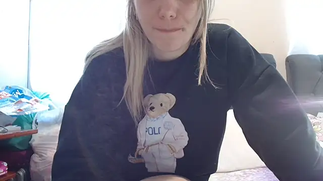 Snapshot of Alana_sc chatting on July 2026 04:22:01 PM Alana sc online show from July 2026 04:22:01 PM