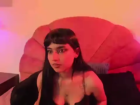 Snapshot of VelvetRaven_ chatting on June 2026 04:14:02 AM VelvetRaven online show from June 2026 04:14:02 AM