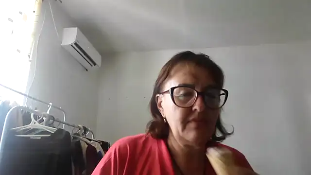 Snapshot of ErikaXShine chatting on August 2026 11:52:01 AM ErikaXShine online show from August 2026 11:52:01 AM