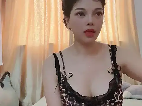 Karen8686 online show from June 2026 07:39:01 AM