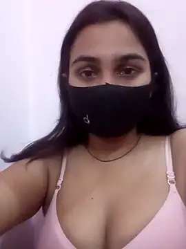 TRISHA0404 online show from June 2026 09:25:01 AM