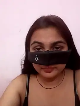 TRISHA0404 online show from June 2026 05:30:02 PM