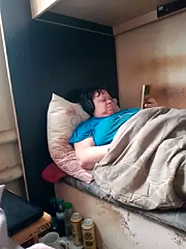 oksana72 online show from February 2026 09:39:01 AM