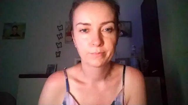 Snapshot of JenniferAlone chatting on June 2026 09:10:02 PM JenniferAlone online show from June 2026 09:10:02 PM