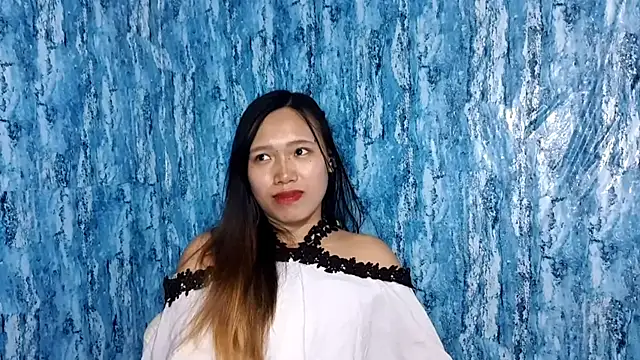ZenaWojdak online show from June 2026 12:14:02 PM