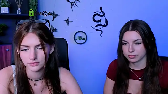 naomi perl online show from July 2026 10:33:01 AM