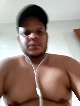 Snapshot of FFelipe000777 chatting on June 2026 11:33:01 AM FFelipe000777 online show from June 2026 11:33:01 AM
