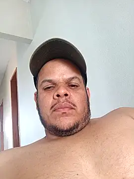 Snapshot of FFelipe000777 chatting on July 2026 04:45:02 PM FFelipe000777 online show from July 2026 04:45:02 PM