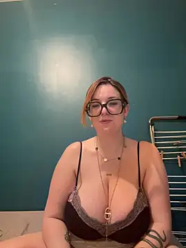 alexia tacrush online show from June 2026 08:35:02 PM