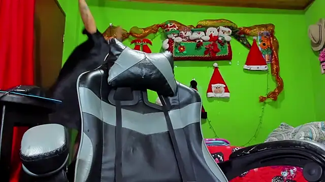 Arian Pervert online show from November 2025 08:30:01 PM