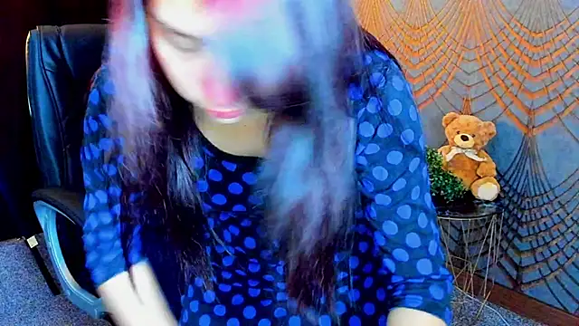 Livia Shy online show from June 2026 05:34:01 AM