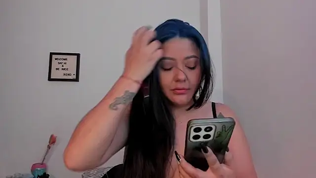 LauraToro  online show from March 2026 09:11:01 PM