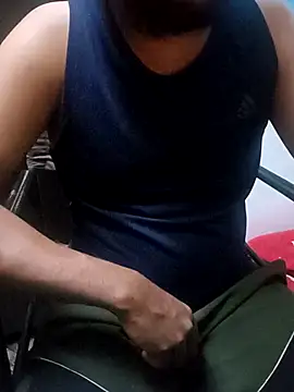 Lawrencedlkk007 online show from February 2026 01:28:02 PM