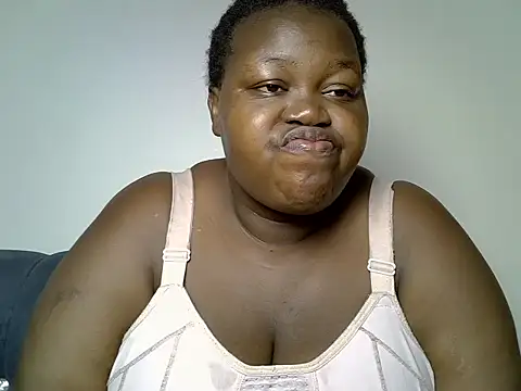 Snapshot of Tashazbabe chatting on June 2026 05:59:01 AM Tashazbabe online show from June 2026 05:59:01 AM