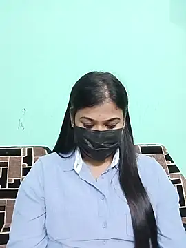 Snapshot of Sweathatamil chatting on July 2026 08:15:01 PM Sweathatamil online show from July 2026 08:15:01 PM