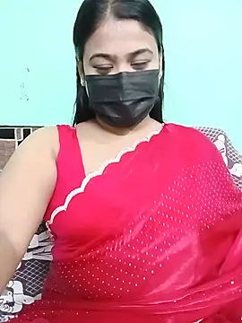 Snapshot of Sweathatamil chatting on July 2026 05:19:02 PM Sweathatamil online show from July 2026 05:19:02 PM