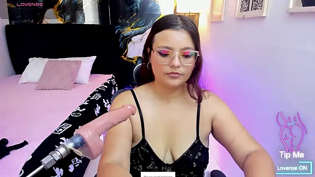 Snapshot of Miss_Kloee chatting on July 2026 02:35:02 PM Miss Kloee online show from July 2026 02:35:02 PM