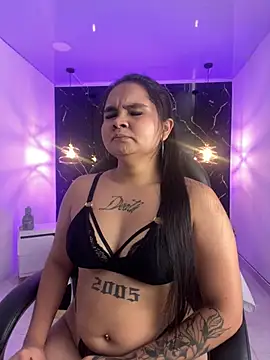 Snapshot of TifanyRoseX chatting on July 2026 06:43:02 PM TifanyRoseX online show from July 2026 06:43:02 PM