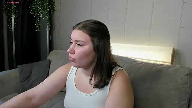 Velvet Kisss online show from July 2026 01:30:02 AM