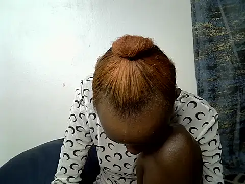 Snapshot of Night_nurse_1 chatting on July 2026 04:05:02 AM Night nurse 1 online show from July 2026 04:05:02 AM