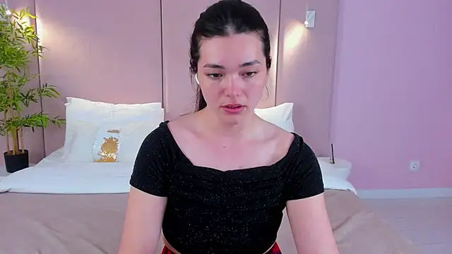 MaddieMeyer online show from July 2026 06:47:02 AM