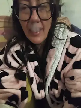 Snapshot of SweetMelkyamateur chatting on June 2026 09:24:01 PM SweetMelkyamateur online show from June 2026 09:24:01 PM