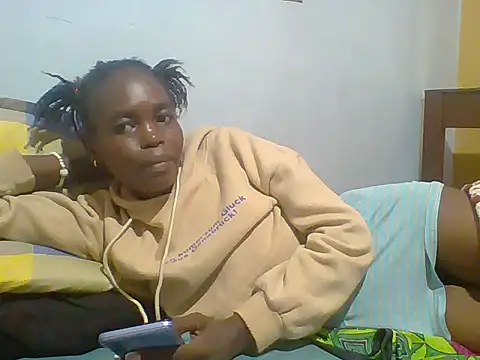 Snapshot of fancyfancy1 chatting on June 2026 07:11:01 AM fancyfancy1 online show from June 2026 07:11:01 AM