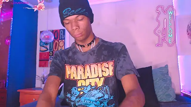 AndyCat3  online show from June 2026 09:40:01 PM