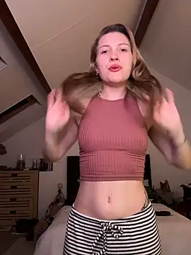 blanchevalmont online show from June 2026 09:06:01 PM