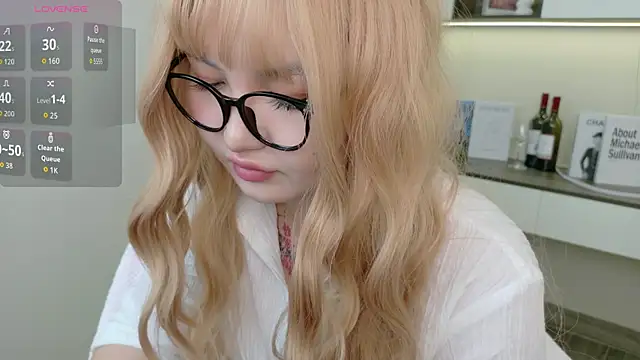 Snapshot of sakuraclover chatting on June 2026 03:53:02 AM sakuraclover online show from June 2026 03:53:02 AM