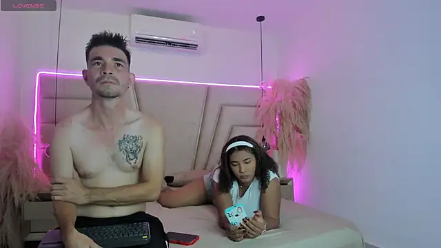 Luna and Axell online show from July 2026 11:34:01 AM