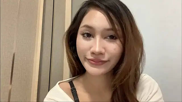 Snapshot of pinq_love chatting on June 2026 10:29:02 AM pinq love online show from June 2026 10:29:02 AM