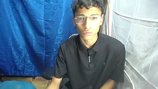 pitter03 online show from June 2026 08:33:01 PM