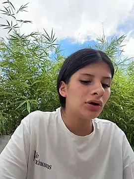 Mia Alanna online show from June 2026 06:34:01 PM